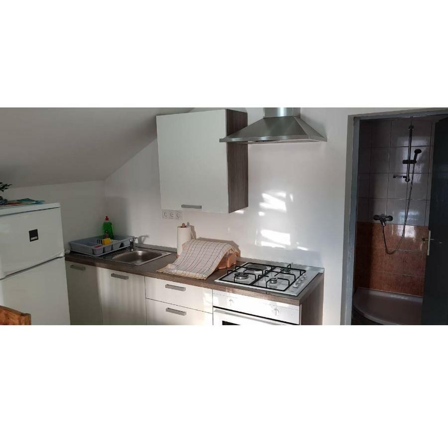 Slatina 13/1 Apartment Vir Exterior photo